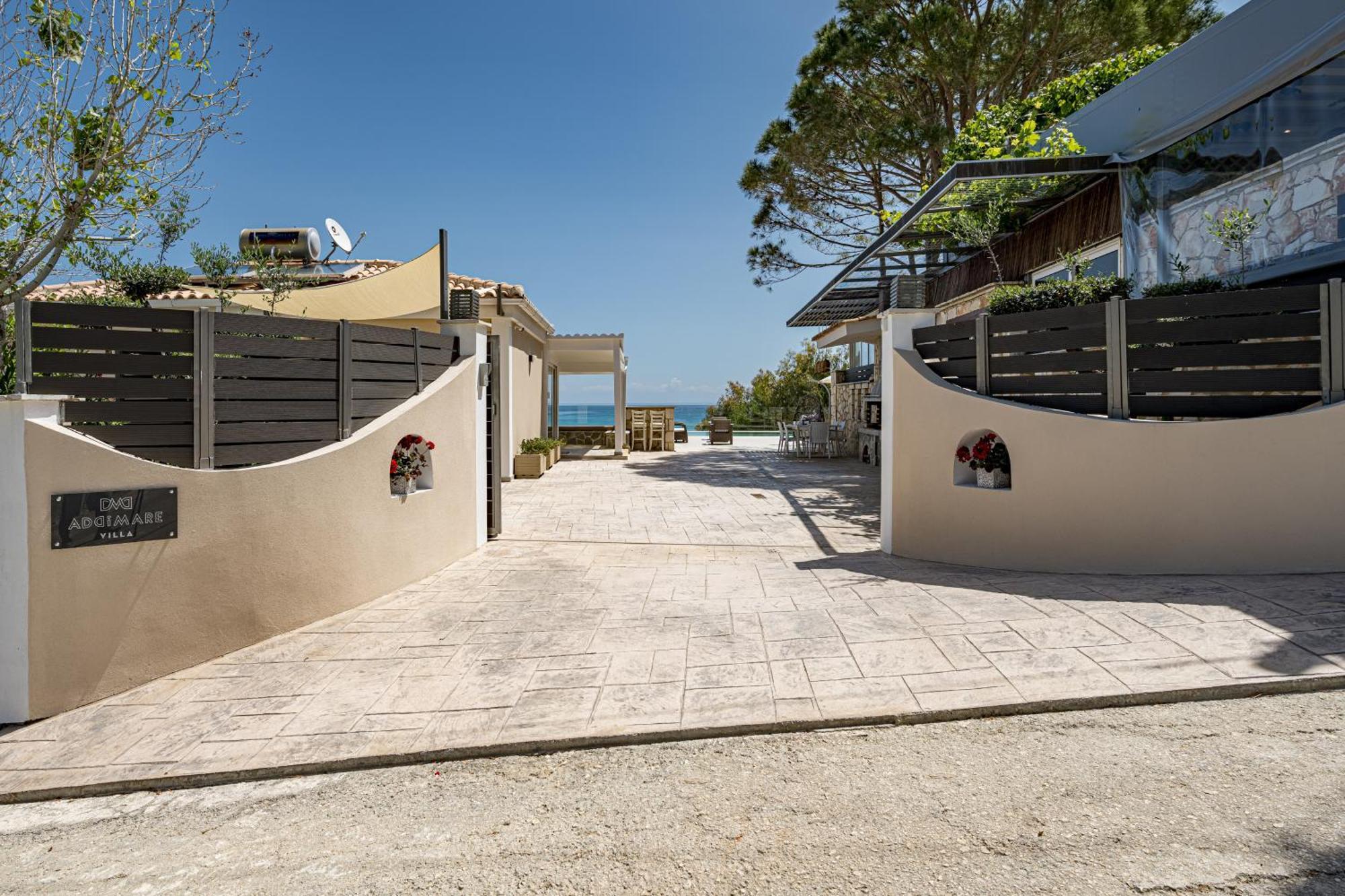 Addimare Sea View Villa, And Events Venue Аликес Екстериор снимка