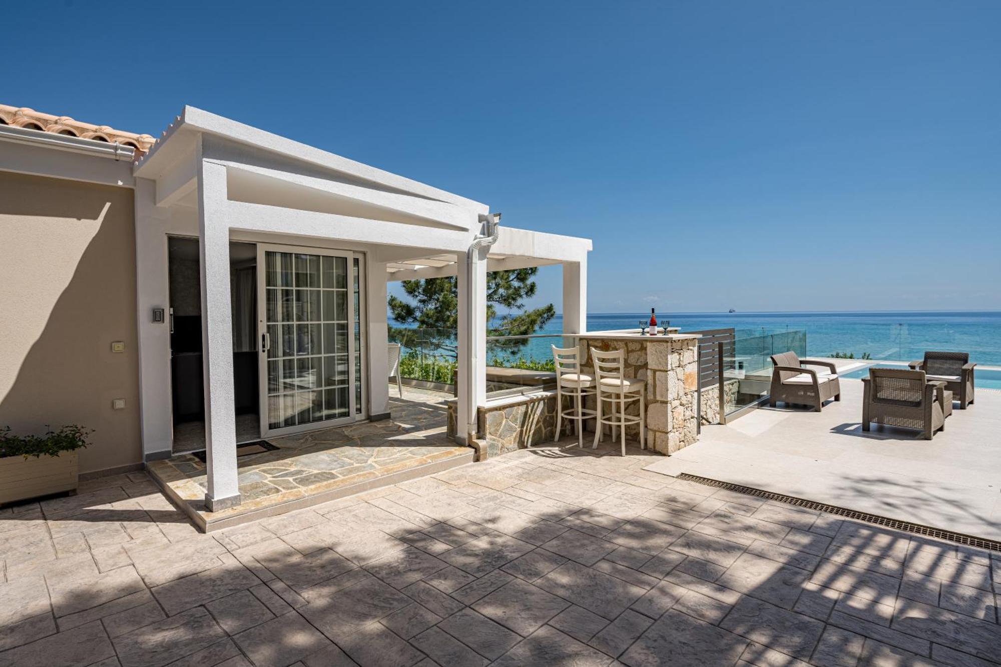 Addimare Sea View Villa, And Events Venue Аликес Екстериор снимка